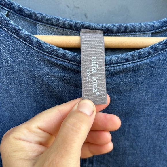 Nina Loca denim midi dress, approx size large - Picture 7 of 7